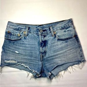 Levi's 501 Jean Shorts Button Fly Distressed Blue Size 29